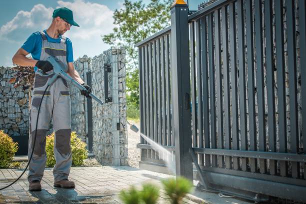 Best Driveway Pressure Washing  in Flower Hill, MD